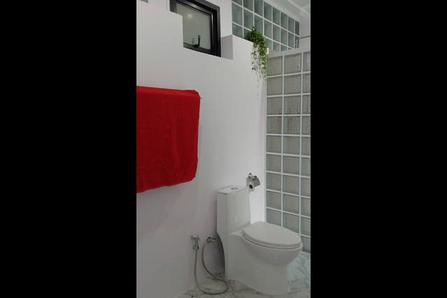 Prices for apartment studio Eden toilet with shower